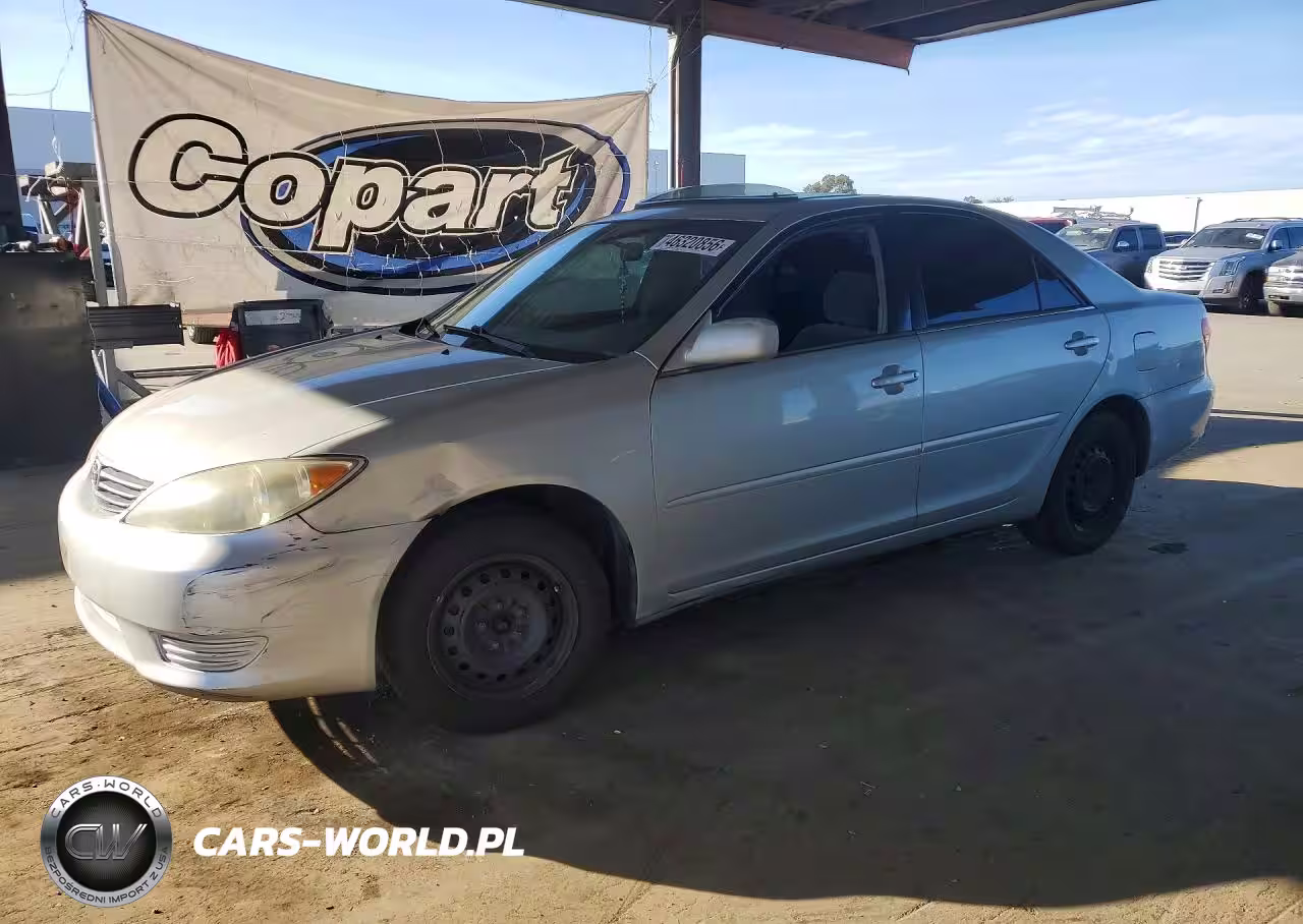 2005 Toyota Camry Le