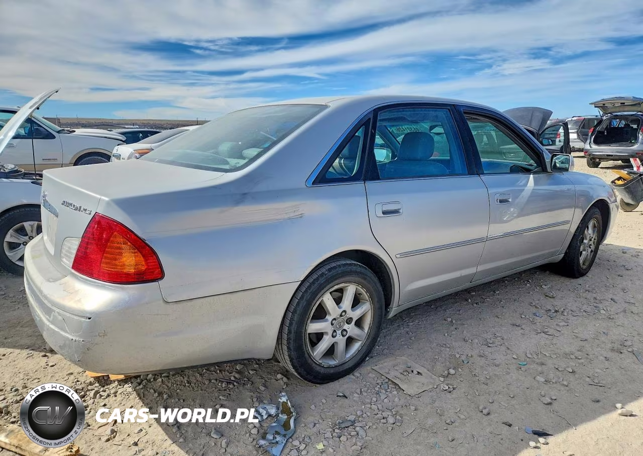 2001 Toyota Avalon Xls VIN:4T1BF28B71U132333 - 3