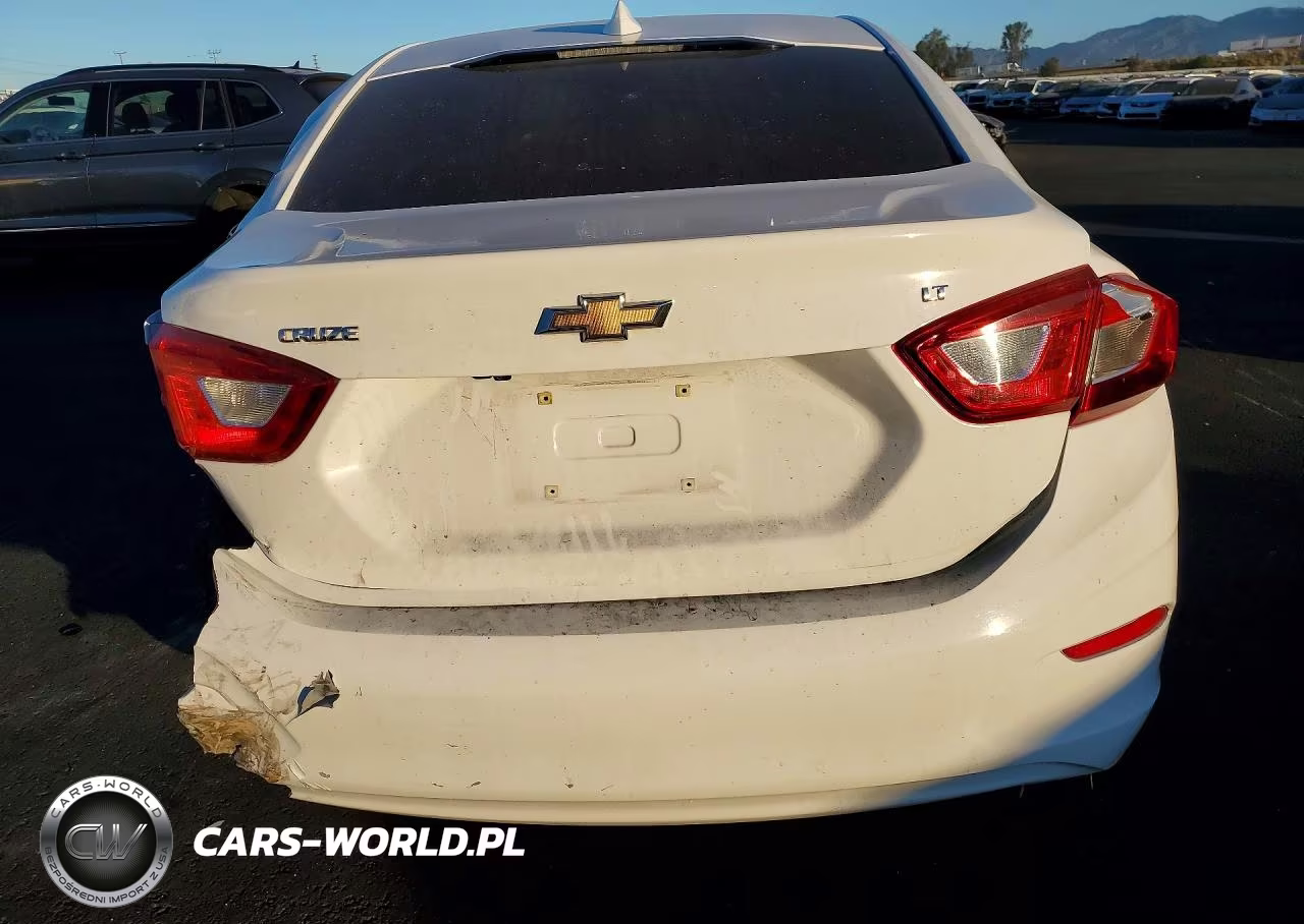 2018 Chevrolet Cruze Lt VIN:1G1BE5SM9J7192253 - 6