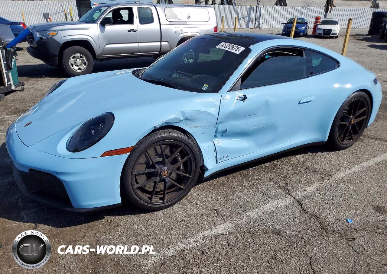2025 Porsche 911 Carrera Gts
