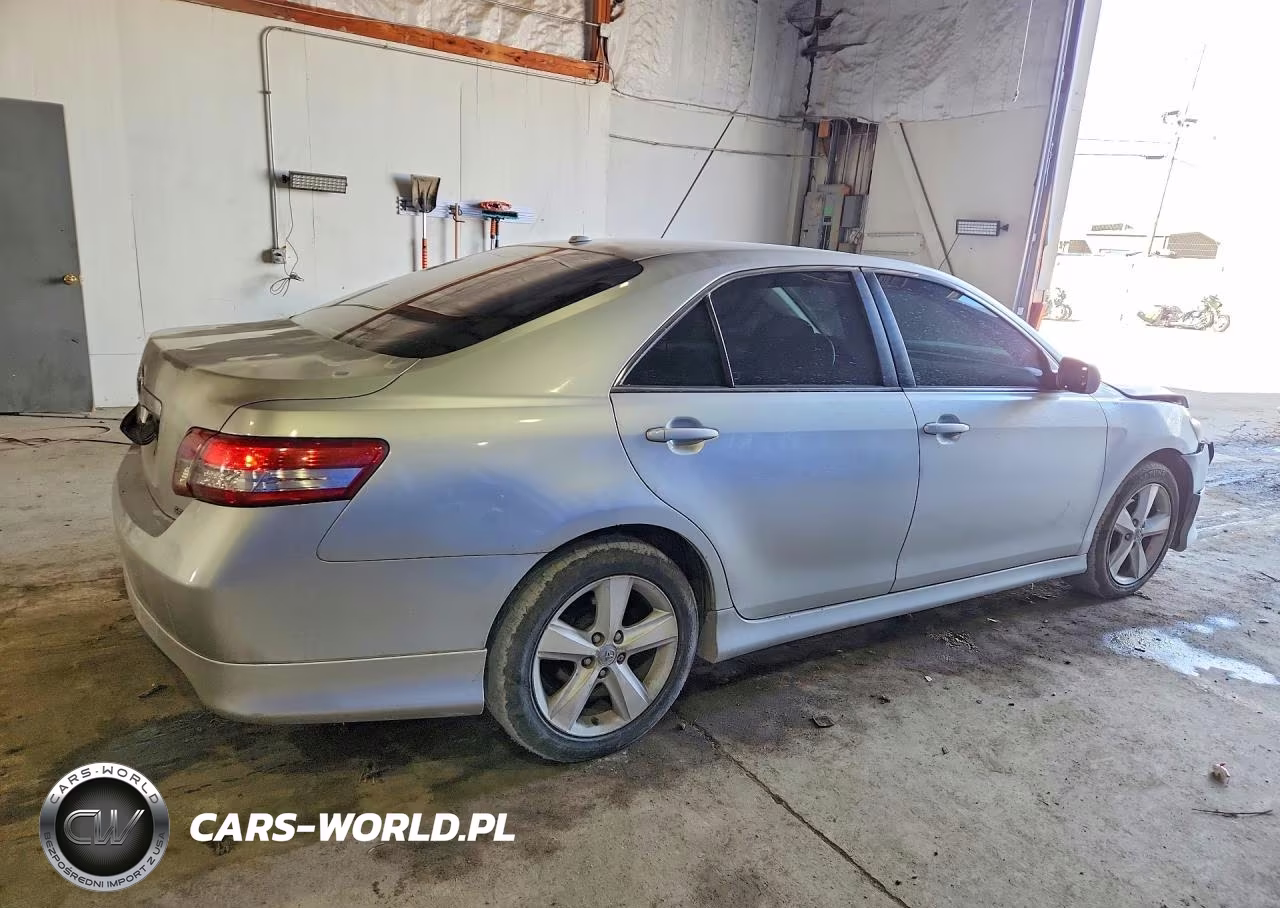 2010 Toyota Camry Se VIN:4T1BF3EK0AU578060 - 3