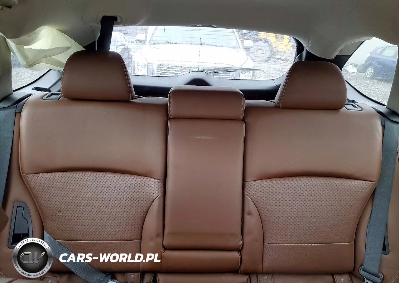 2018 Subaru Outback Touring VIN:4S4BSATC3J3246874 - 10