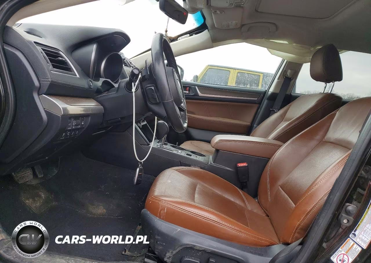 2018 Subaru Outback Touring VIN:4S4BSATC3J3246874 - 7