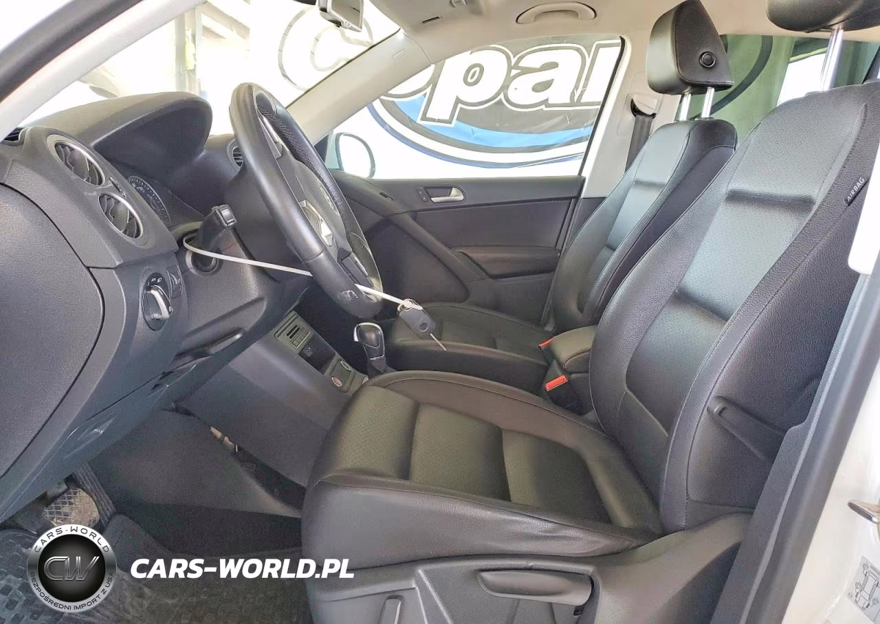 2017 Volkswagen Tiguan S VIN:WVGAV7AX1HK001938 - 7
