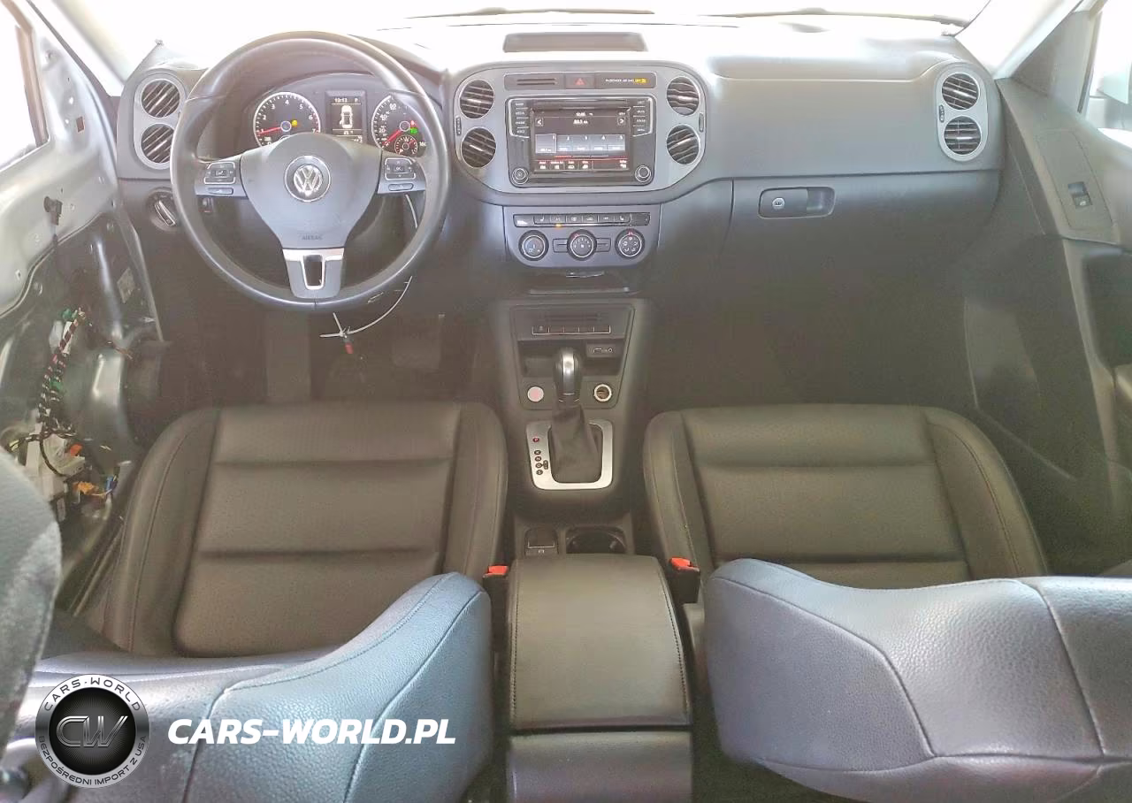 2017 Volkswagen Tiguan S VIN:WVGAV7AX1HK001938 - 8