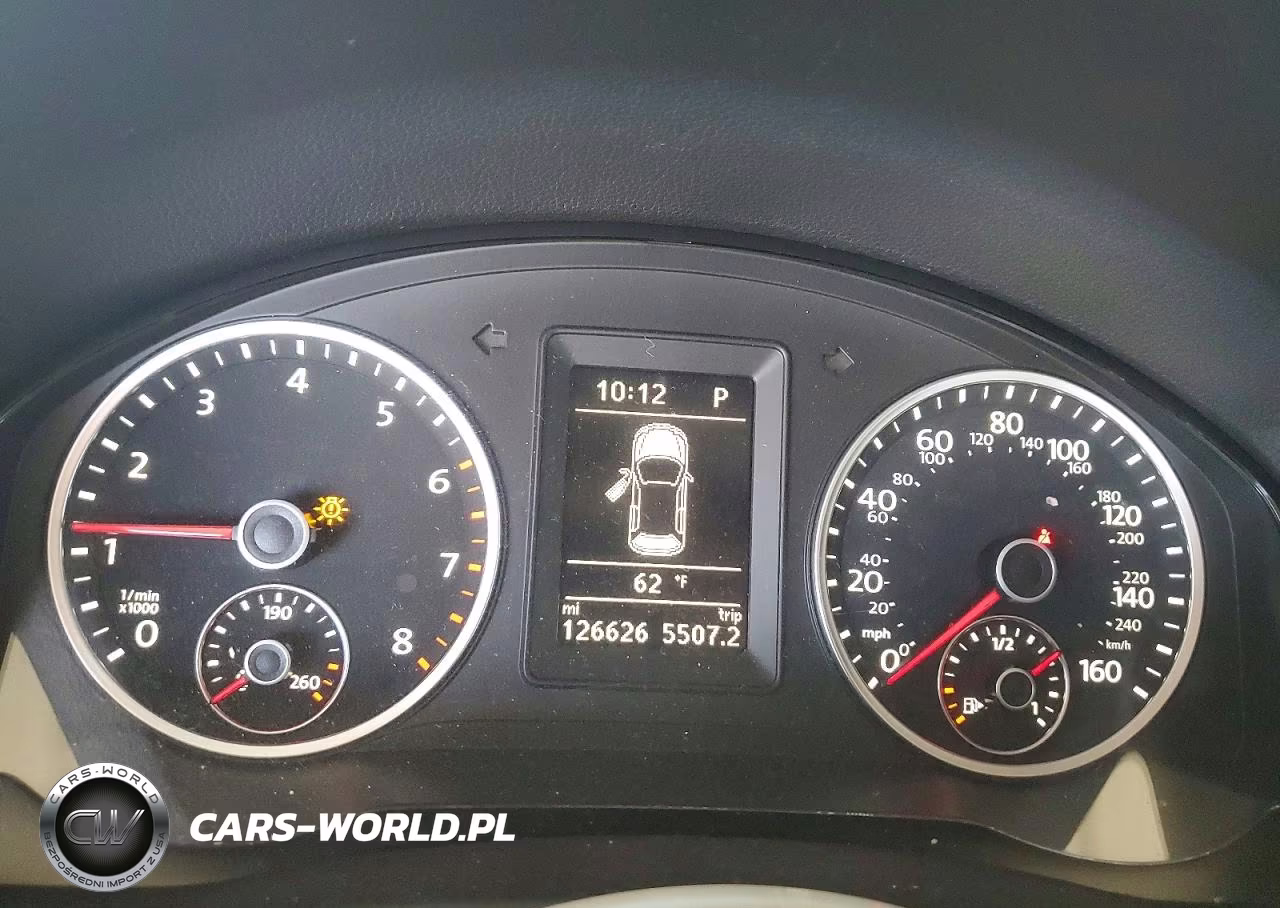 2017 Volkswagen Tiguan S VIN:WVGAV7AX1HK001938 - 9