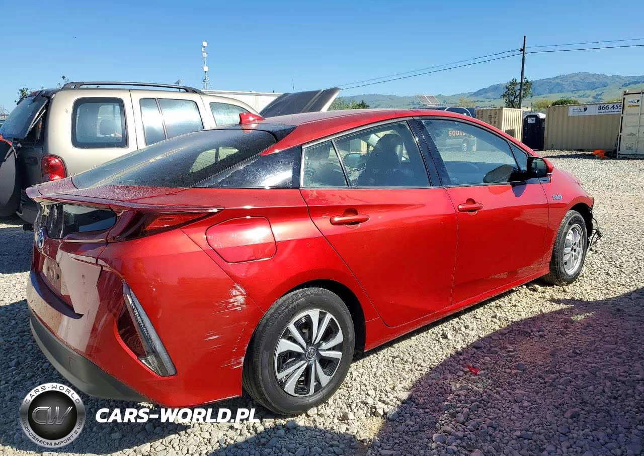 2019 Toyota Prius Prime Premium VIN:JTDKARFP1K3113102 - 3