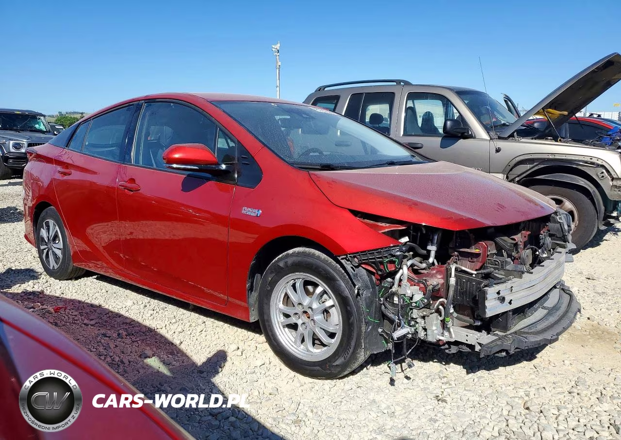 2019 Toyota Prius Prime Premium VIN:JTDKARFP1K3113102 - 4