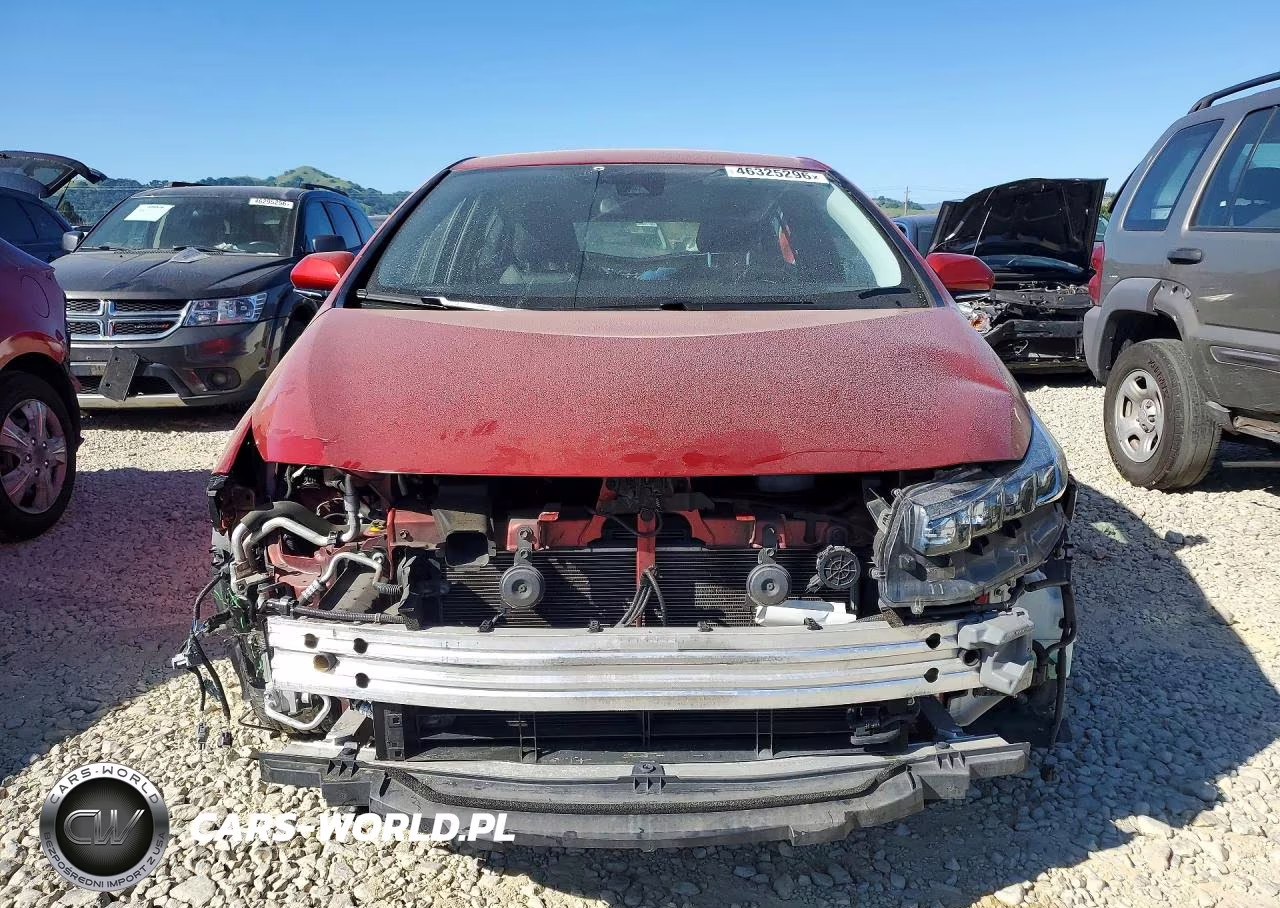 2019 Toyota Prius Prime Premium VIN:JTDKARFP1K3113102 - 5