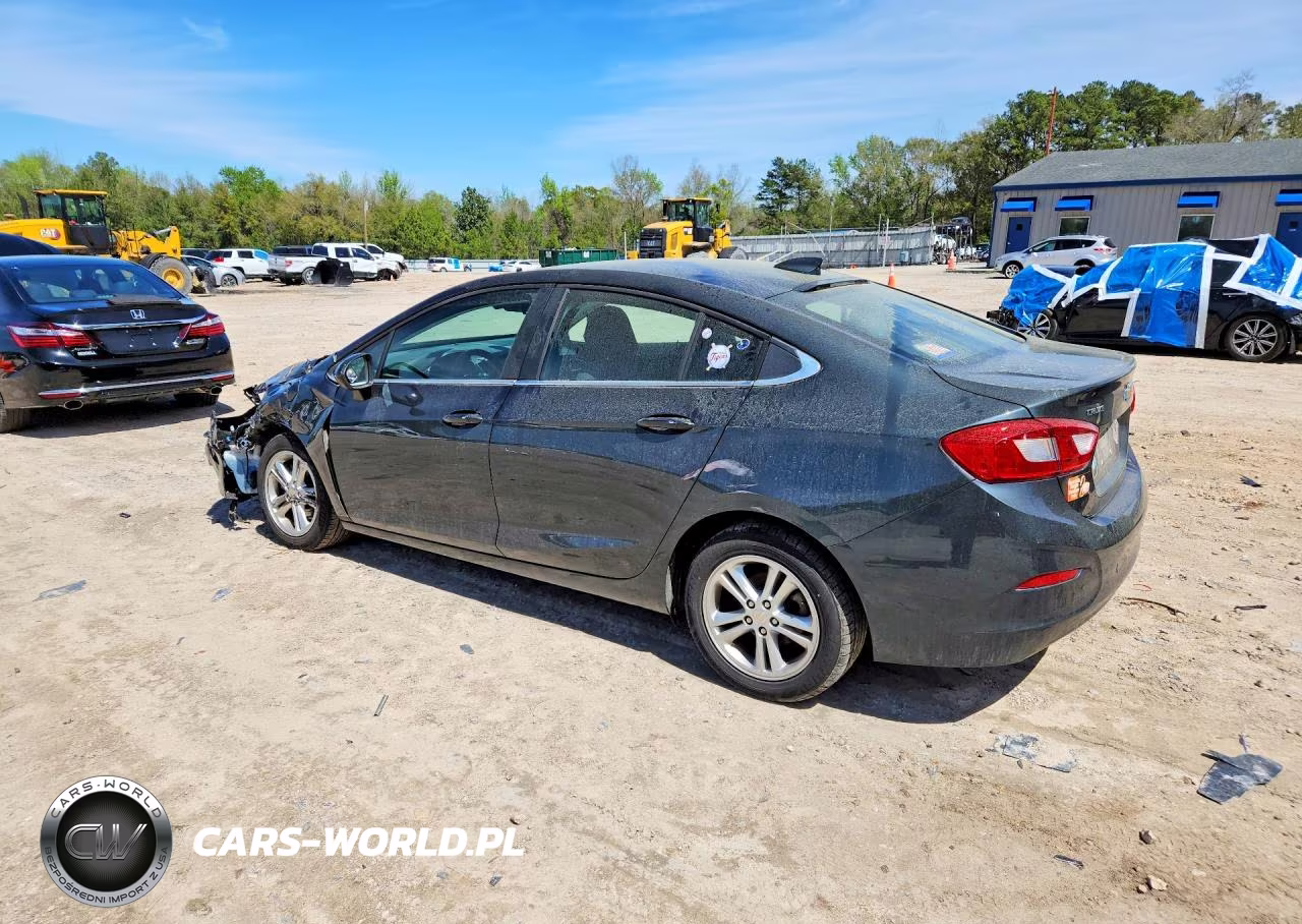 2018 Chevrolet Cruze Lt VIN:1G1BE5SM9J7173704 - 2