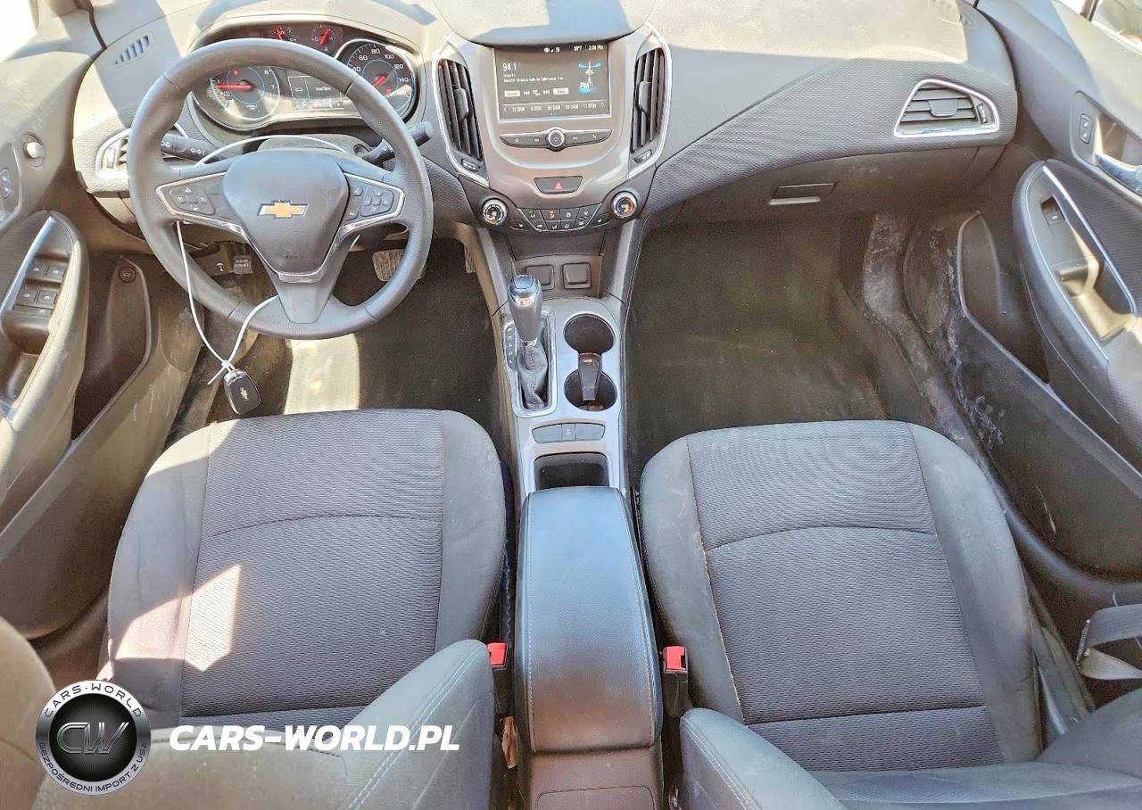 2018 Chevrolet Cruze Lt VIN:1G1BE5SM9J7173704 - 8