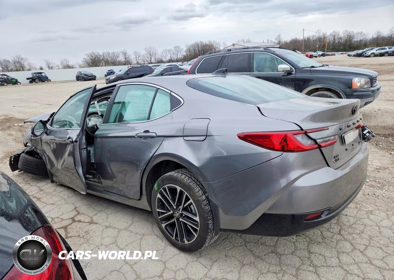 2025 Toyota Camry Xle VIN:4T1DBADK5SU514737 - 2