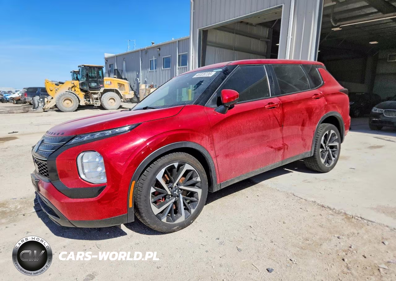 2022 Mitsubishi Outlander Es – zdjęcie 1 z 14