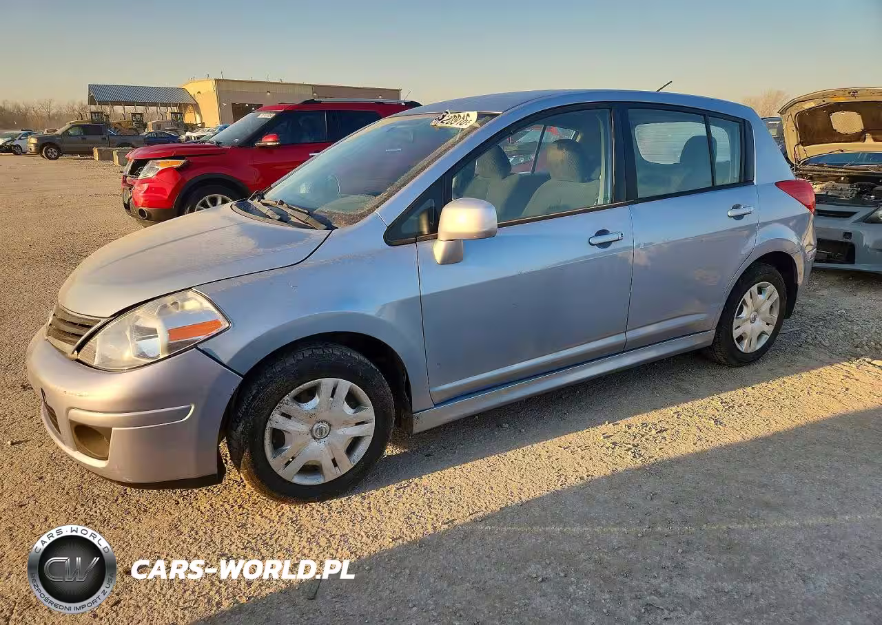 2011 Nissan Versa 1.8 S