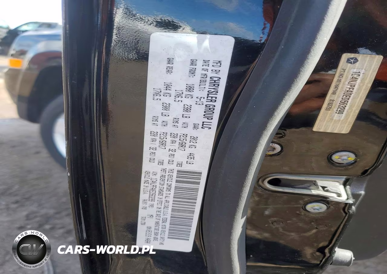 2014 Jeep Patriot Latitude VIN:1C4NJPFA0ED563299 - 13