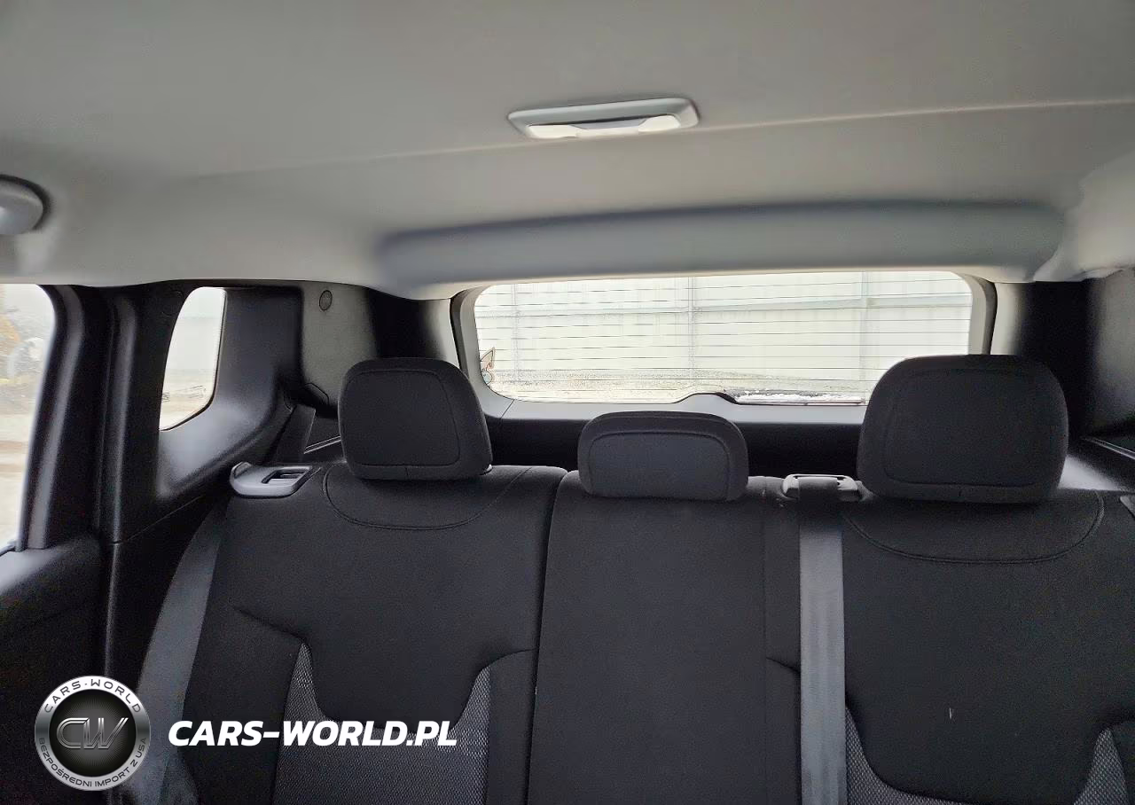 2016 Jeep Renegade Latitude VIN:ZACCJBBT8GPD31359 - 10