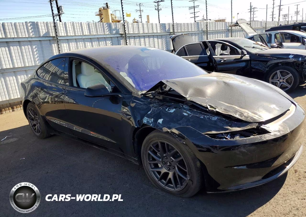 2025 Tesla Model 3 VIN:5YJ3E1EA9SF981987 - 4