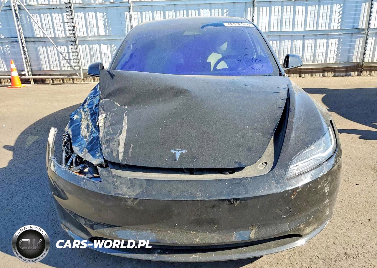 2025 Tesla Model 3 VIN:5YJ3E1EA9SF981987 - 5
