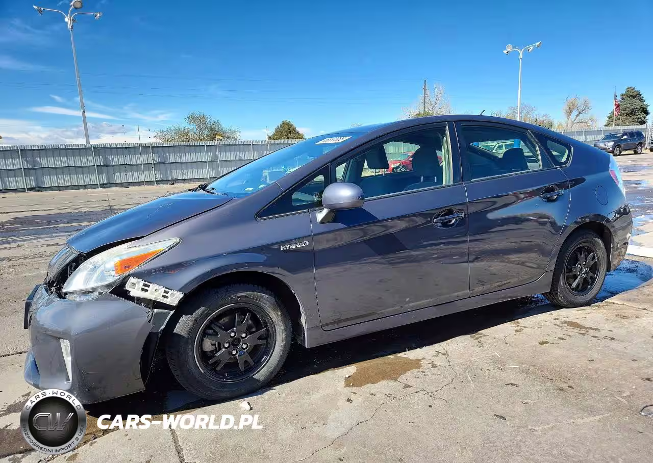 2015 Toyota Prius Two