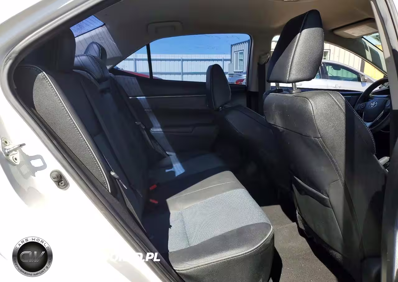 2015 Toyota Corolla S Plus VIN:5YFBURHE9FP231379 - 10