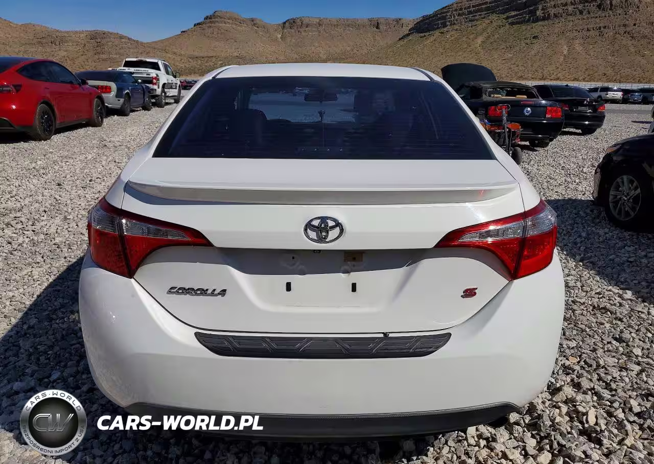 2015 Toyota Corolla S Plus VIN:5YFBURHE9FP231379 - 6