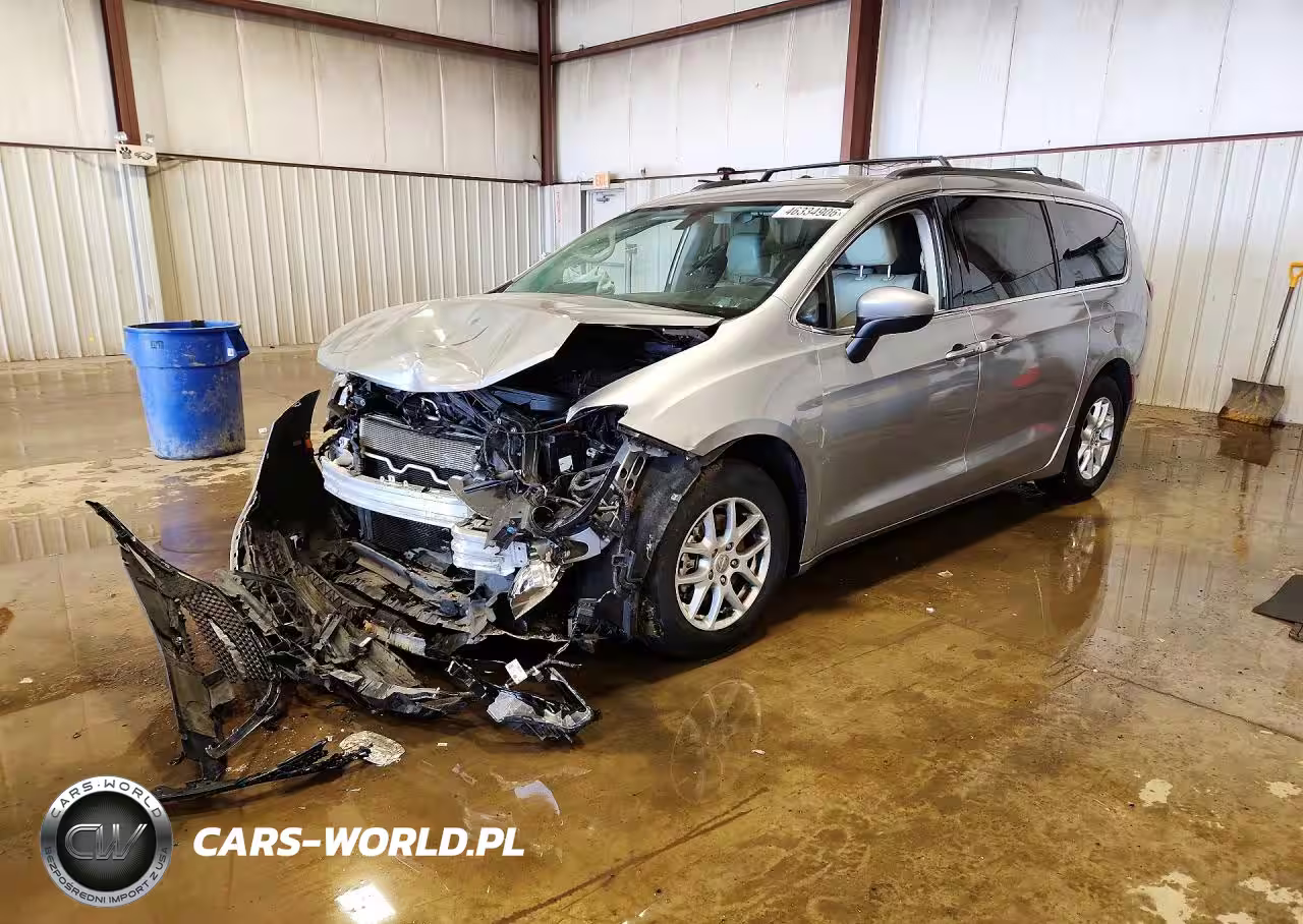 2020 Chrysler Voyager Lxi