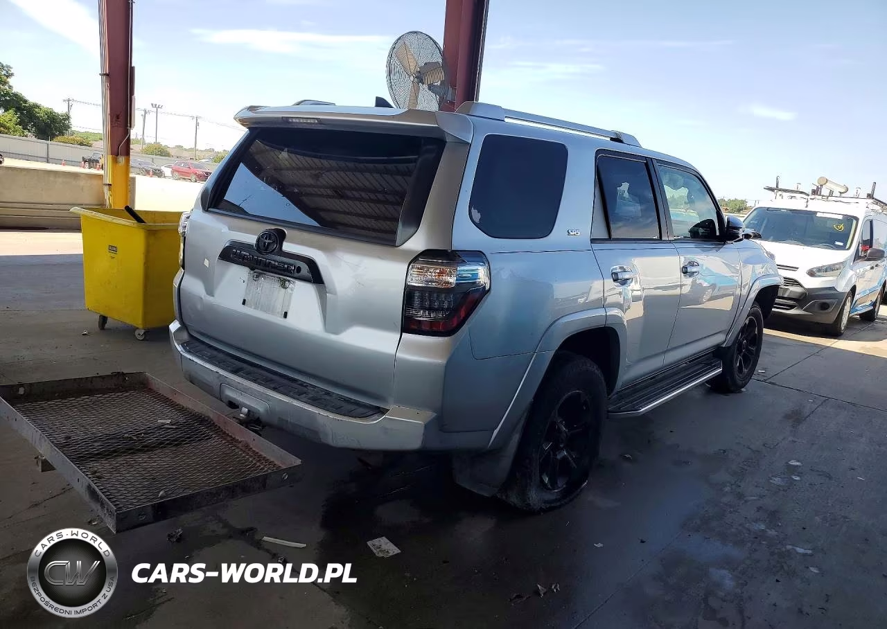 2018 Toyota 4Runner Sr5 Premium VIN:JTEZU5JR8J5190037 - 3