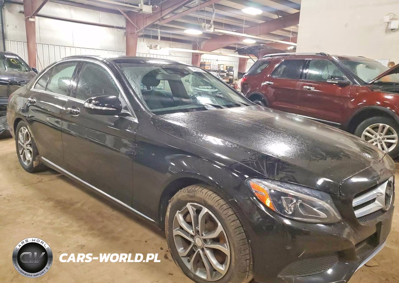 2015 Mercedes-Benz C 300 4Matic VIN:55SWF4KB9FU092619 - 4