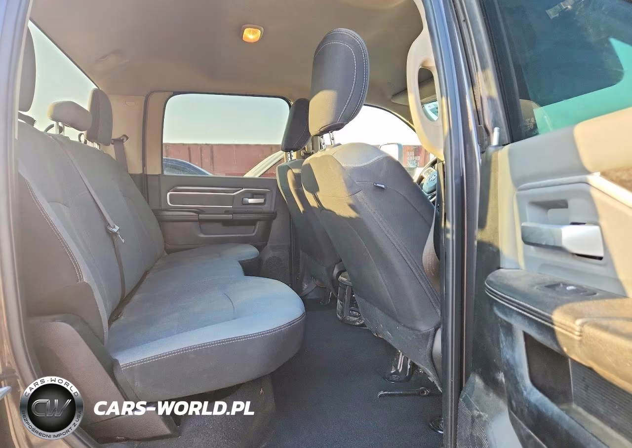 2020 Ram 2500 Big Horn VIN:3C6UR5DL5LG116388 - 10