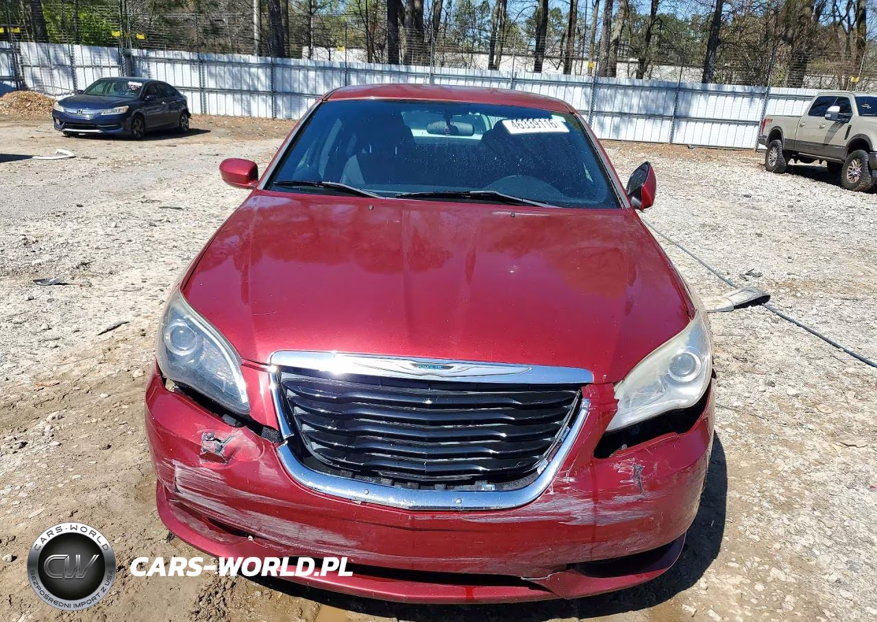 2014 Chrysler 200 Touring VIN:1C3CCBBGXEN235675 - 5
