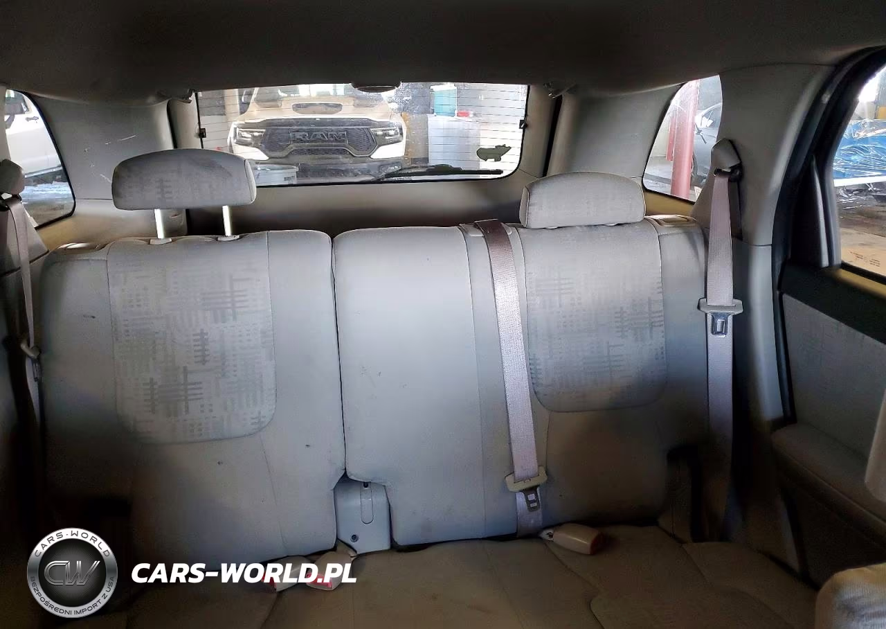 2006 Chevrolet Equinox Ls VIN:2CNDL13F266186330 - 10