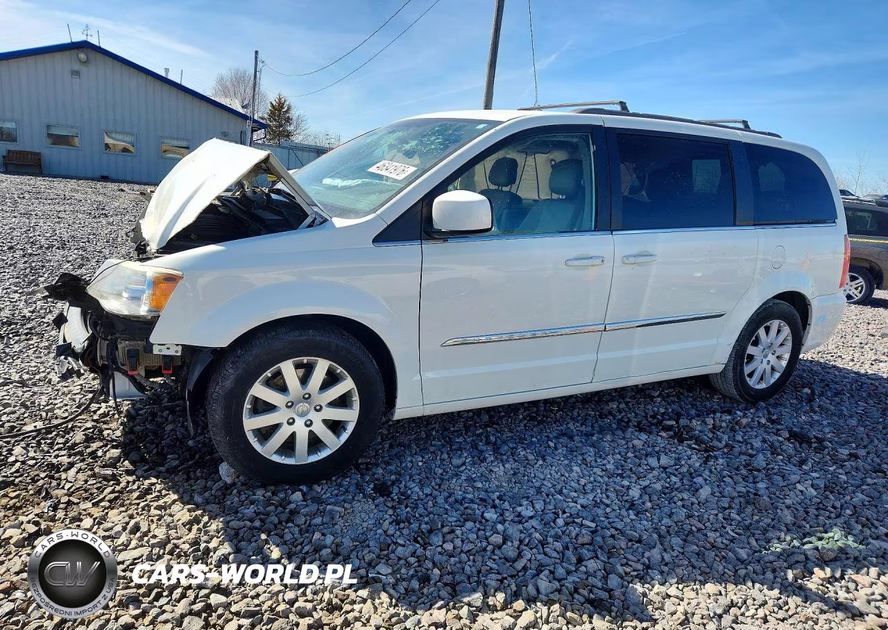 2013 Chrysler Town & Country Touring