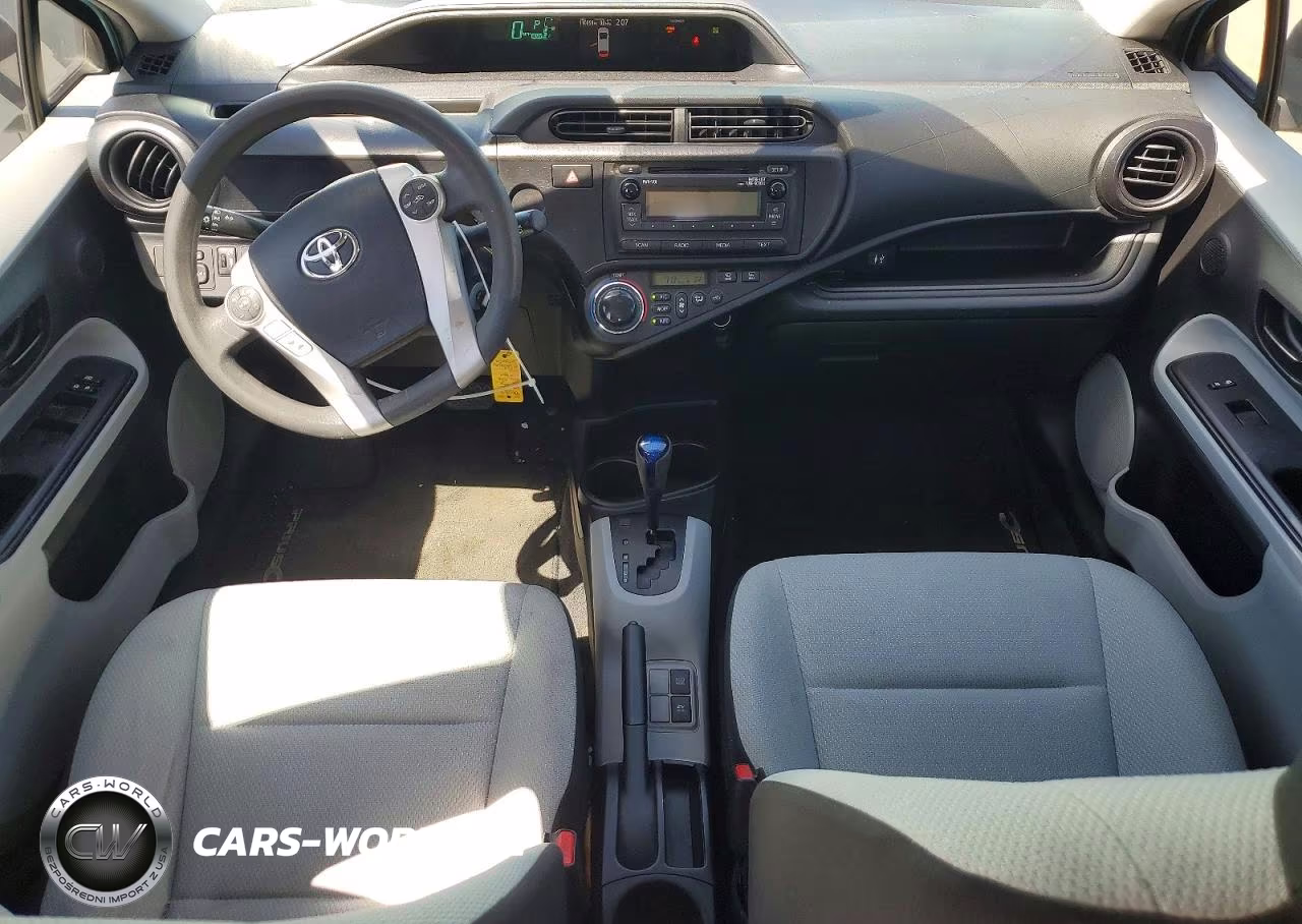 2013 Toyota Prius C One VIN:JTDKDTB33D1054981 - 8