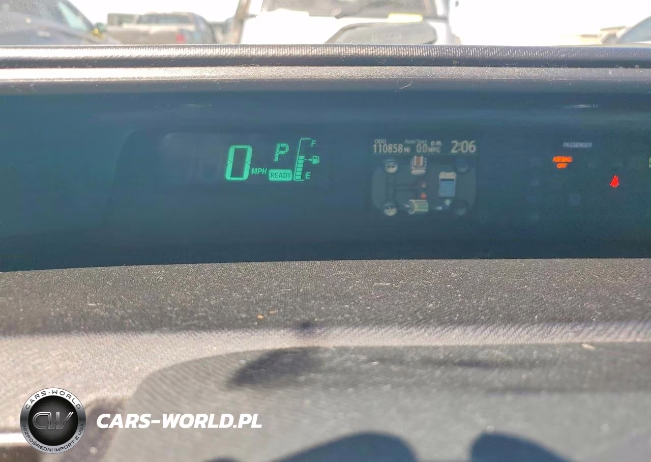 2013 Toyota Prius C One VIN:JTDKDTB33D1054981 - 9