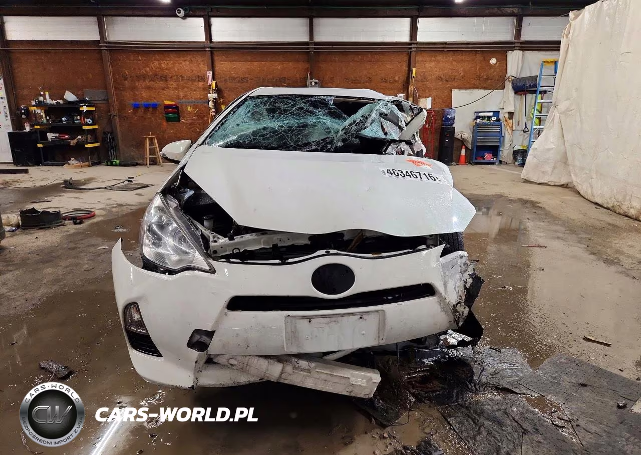 2014 Toyota Prius C One VIN:JTDKDTB32E1066928 - 5