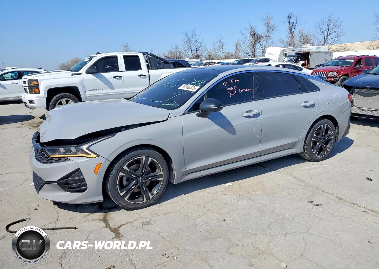2022 Kia K5