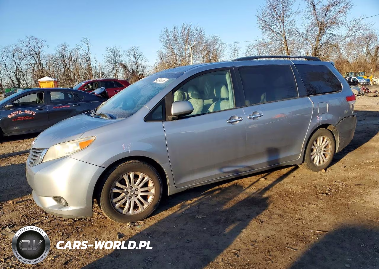 2011 Toyota Sienna Xle 8-Passenger