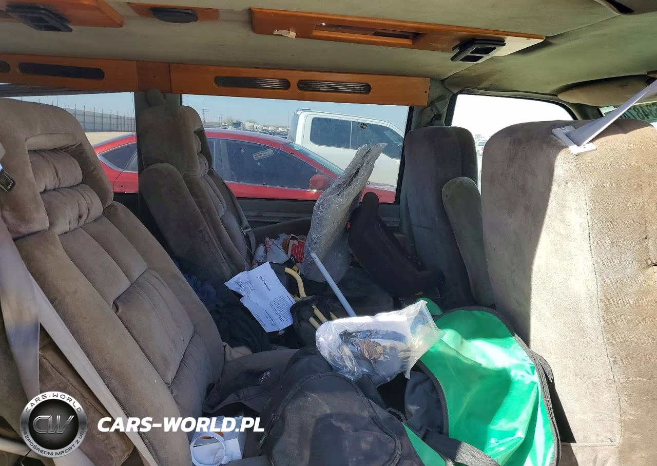 2000 Chevrolet Astro VIN:1GBDM19W8YB169903 - 11