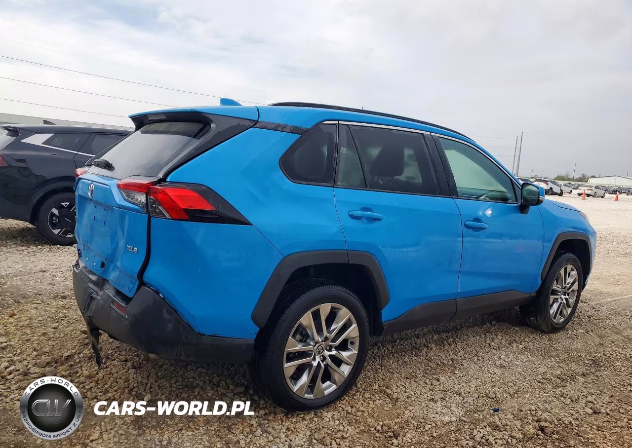 2021 Toyota Rav4 Xle Premium VIN:2T3C1RFV8MW176121 - 3
