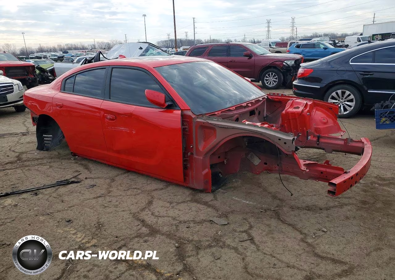 2019 Dodge Charger Scat Pack VIN:2C3CDXGJ5KH627563 - 4