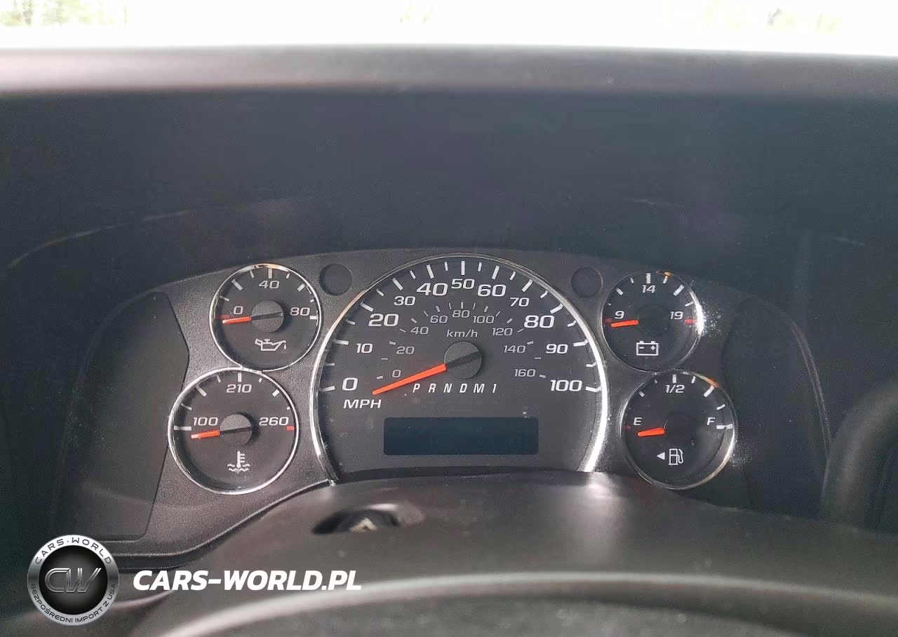2015 Chev Express G2500 VIN:1GCWGGCFXF1234633 - 9