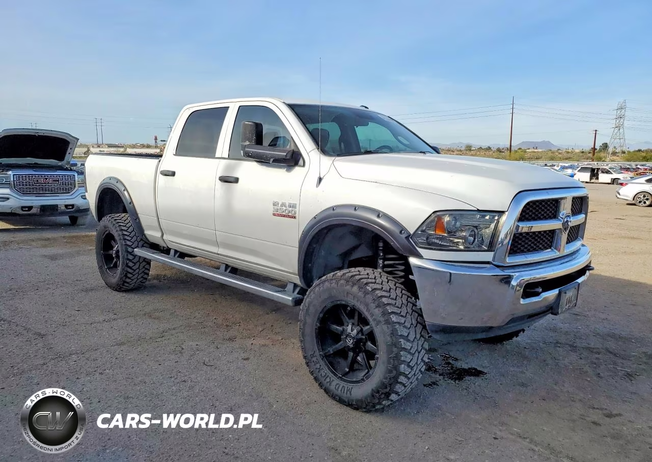 2018 Ram 3500 St VIN:3C63R3CL4JG360936 - 4