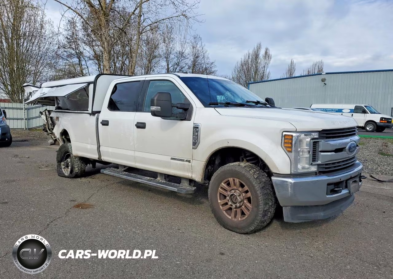 2018 Ford F350 Super Duty VIN:1FT8W3BT2JEC72421 - 4