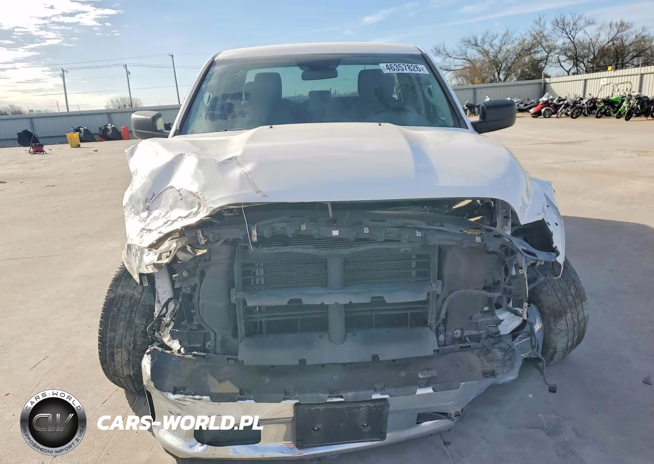 2019 Ram 1500 Classic Tradesman VIN:1C6RR6FG3KS613300 - 5