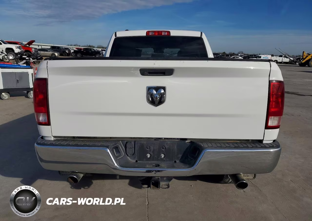 2019 Ram 1500 Classic Tradesman VIN:1C6RR6FG3KS613300 - 6