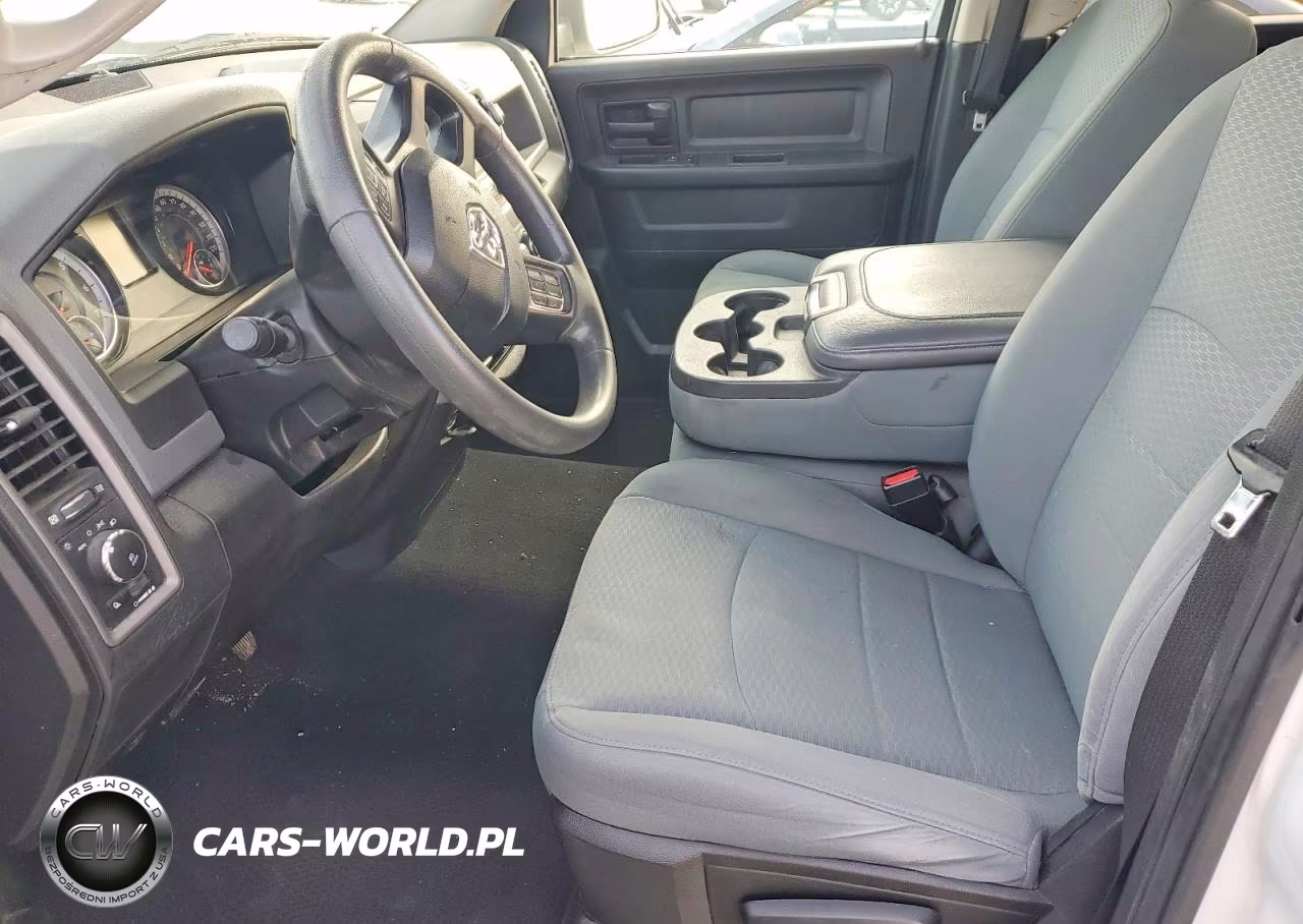 2019 Ram 1500 Classic Tradesman VIN:1C6RR6FG3KS613300 - 7