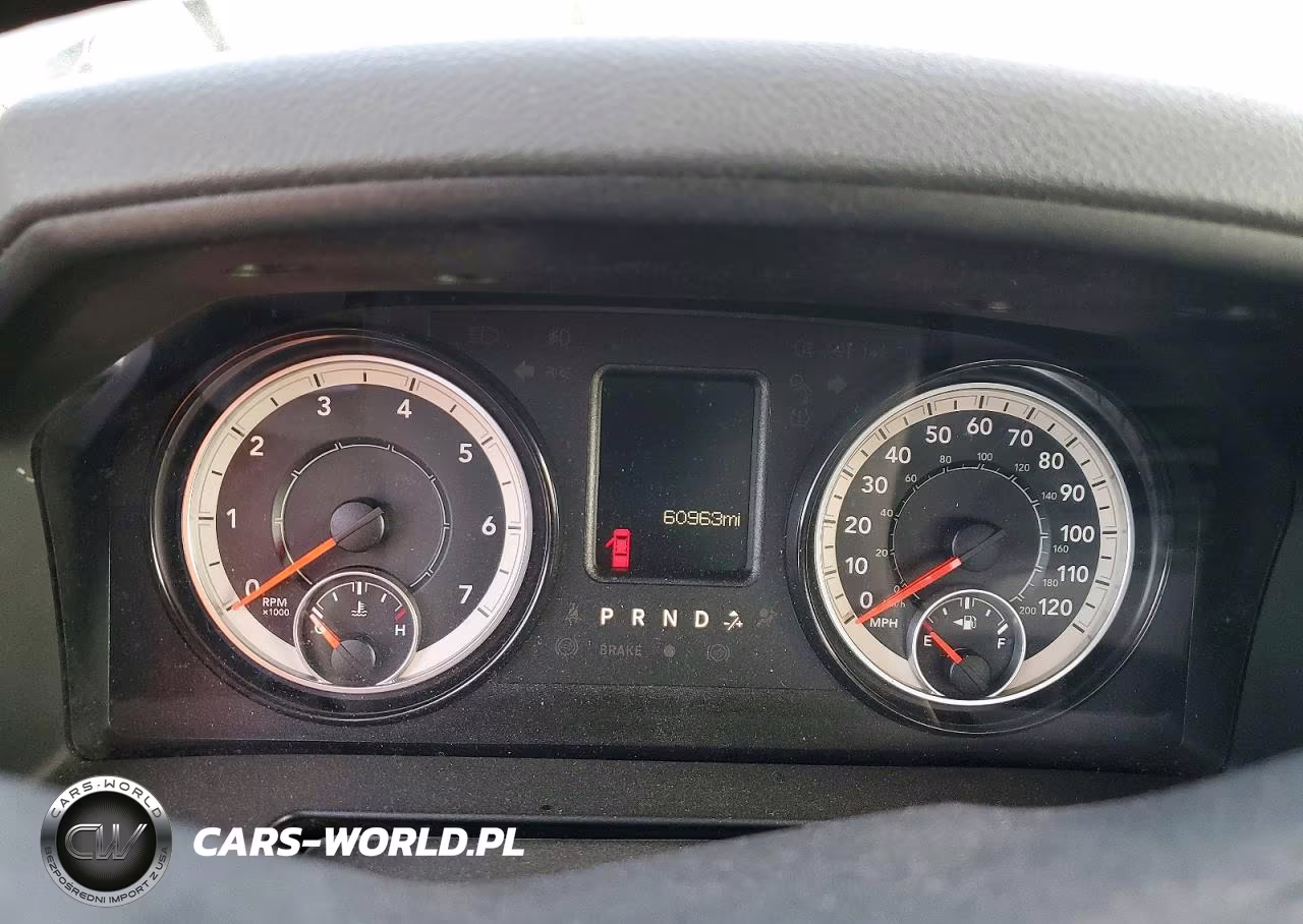 2019 Ram 1500 Classic Tradesman VIN:1C6RR6FG3KS613300 - 9