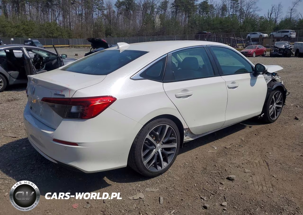 2024 Honda Civic Touring VIN:2HGFE1F99RH308480 - 3
