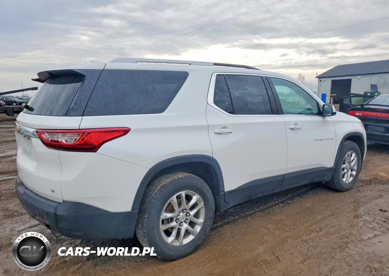2018 Chevrolet Traverse Lt VIN:1GNERGKW2JJ150863 - 3