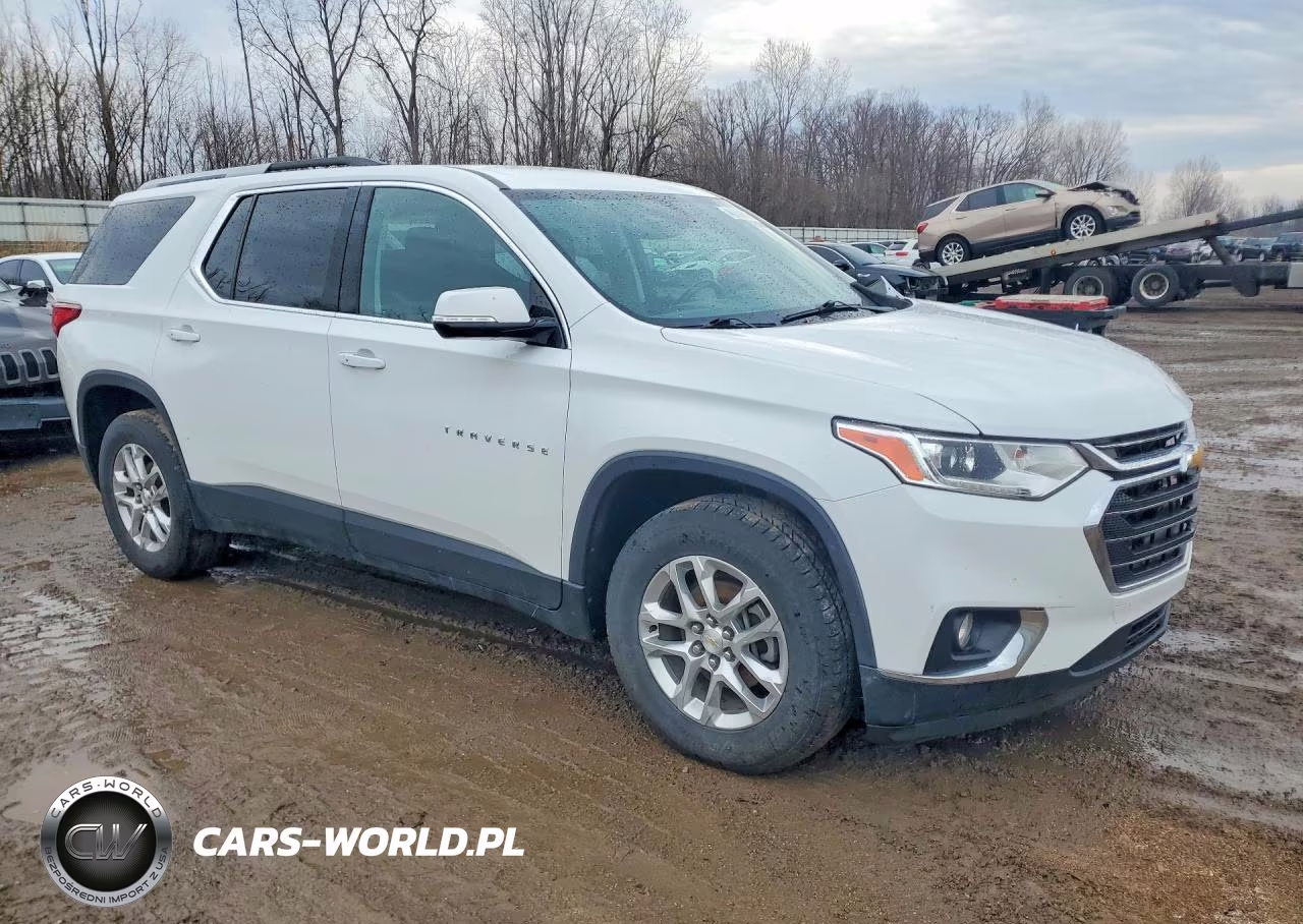 2018 Chevrolet Traverse Lt VIN:1GNERGKW2JJ150863 - 4